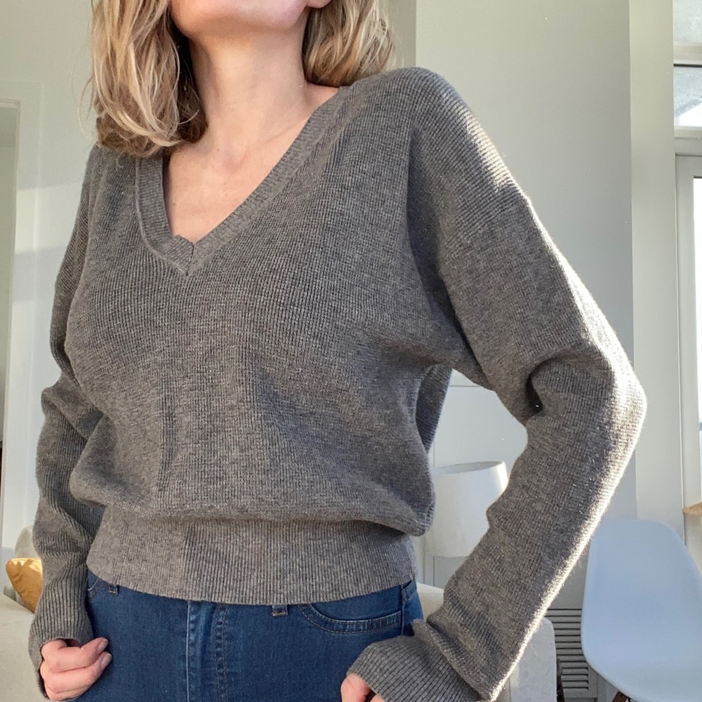 3/$30 Knit blend grey v-neck sweater
